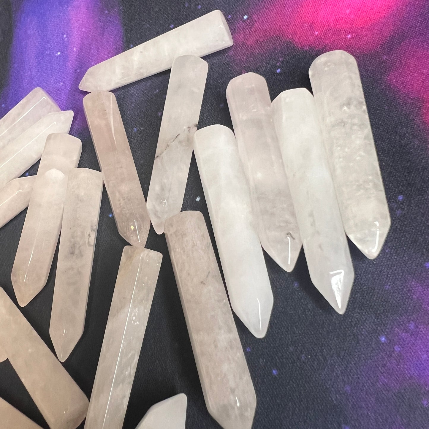 Rose Quartz Points Small approx 2 - 3 inches