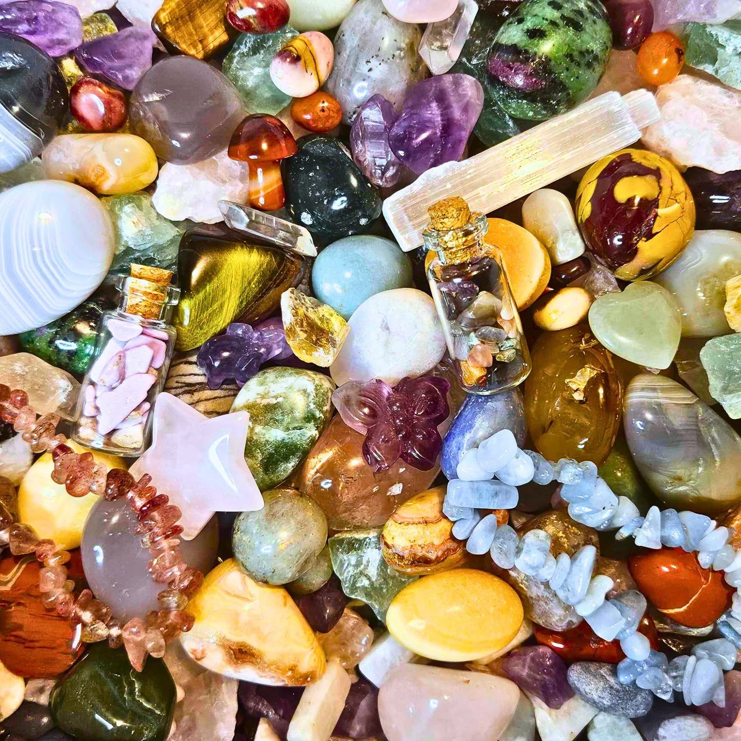 Mystery Treasure: Sparkle & Fun Confetti Scoop