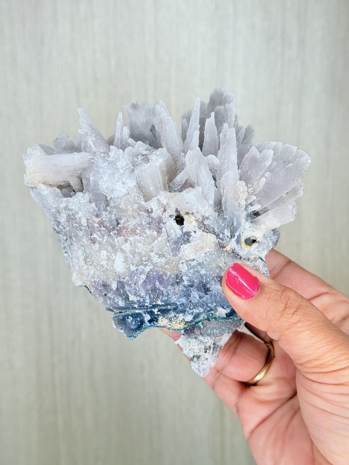 🤍 Anhydrite Specimen | Celestial Stillness. Quiet Expansion.