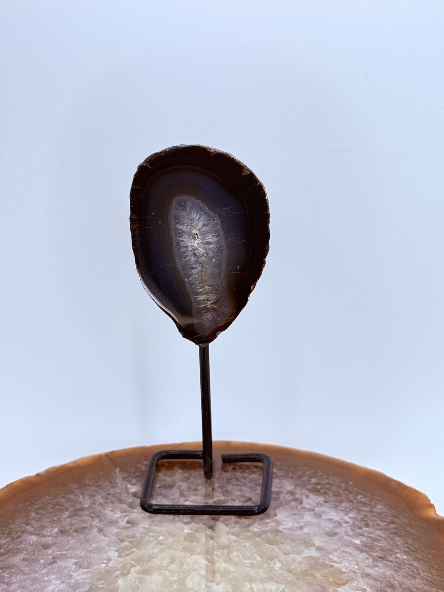 Agate Geode on Stand – Natural Crystal Decor for Balance, Protection & Harmony