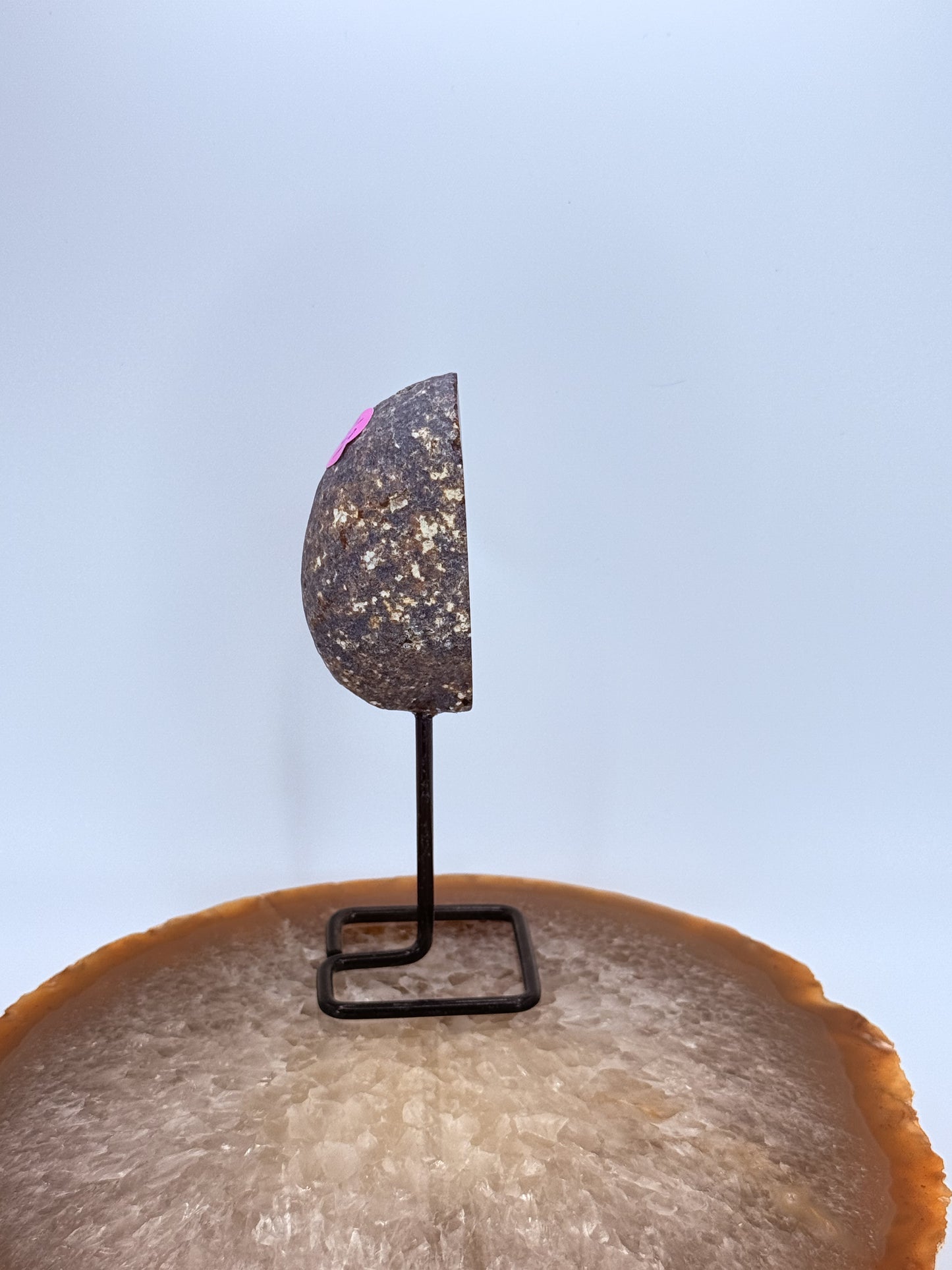 Agate Geode on Stand – Natural Crystal Decor for Balance, Protection & Harmony
