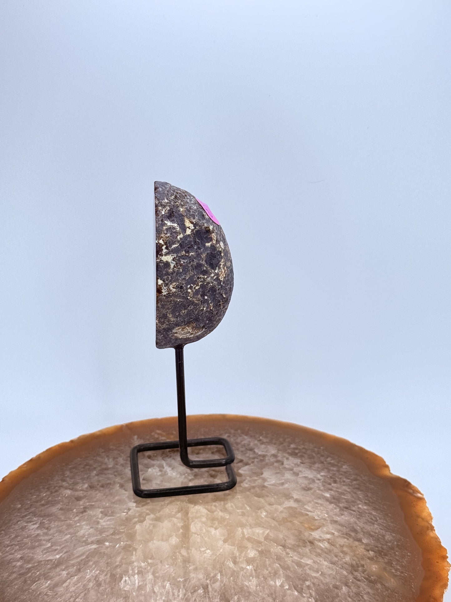 Agate Geode on Stand – Natural Crystal Decor for Balance, Protection & Harmony