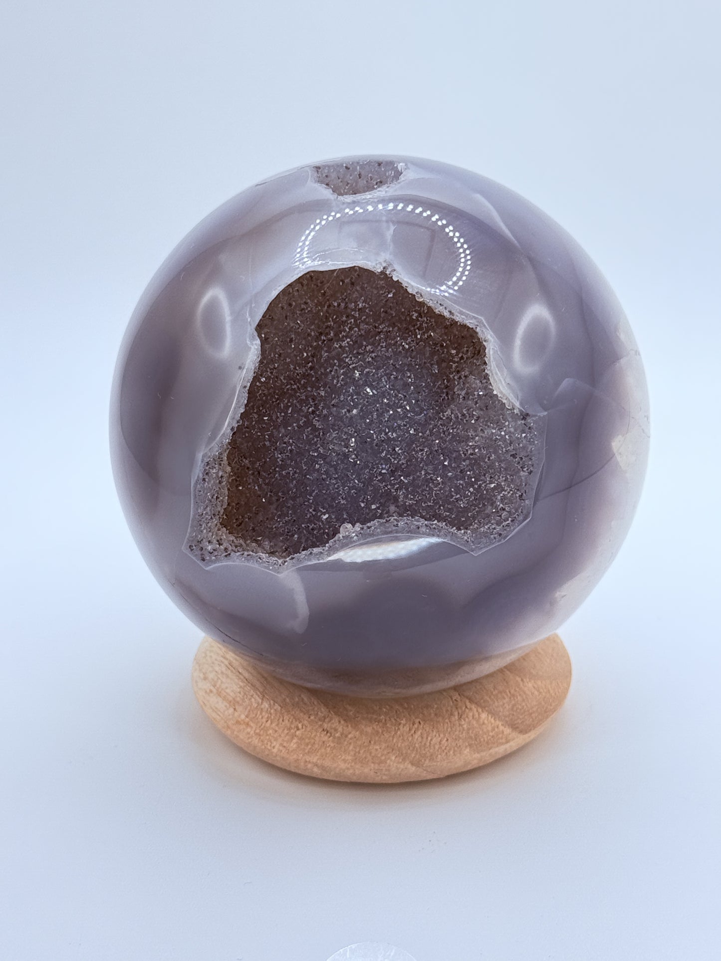 Druzy Grey Agate Sphere – Calming & Grounding Crystal Ball with Sparkling Druzy Pocket | Handpicked Natural Agate for Balance & Protection