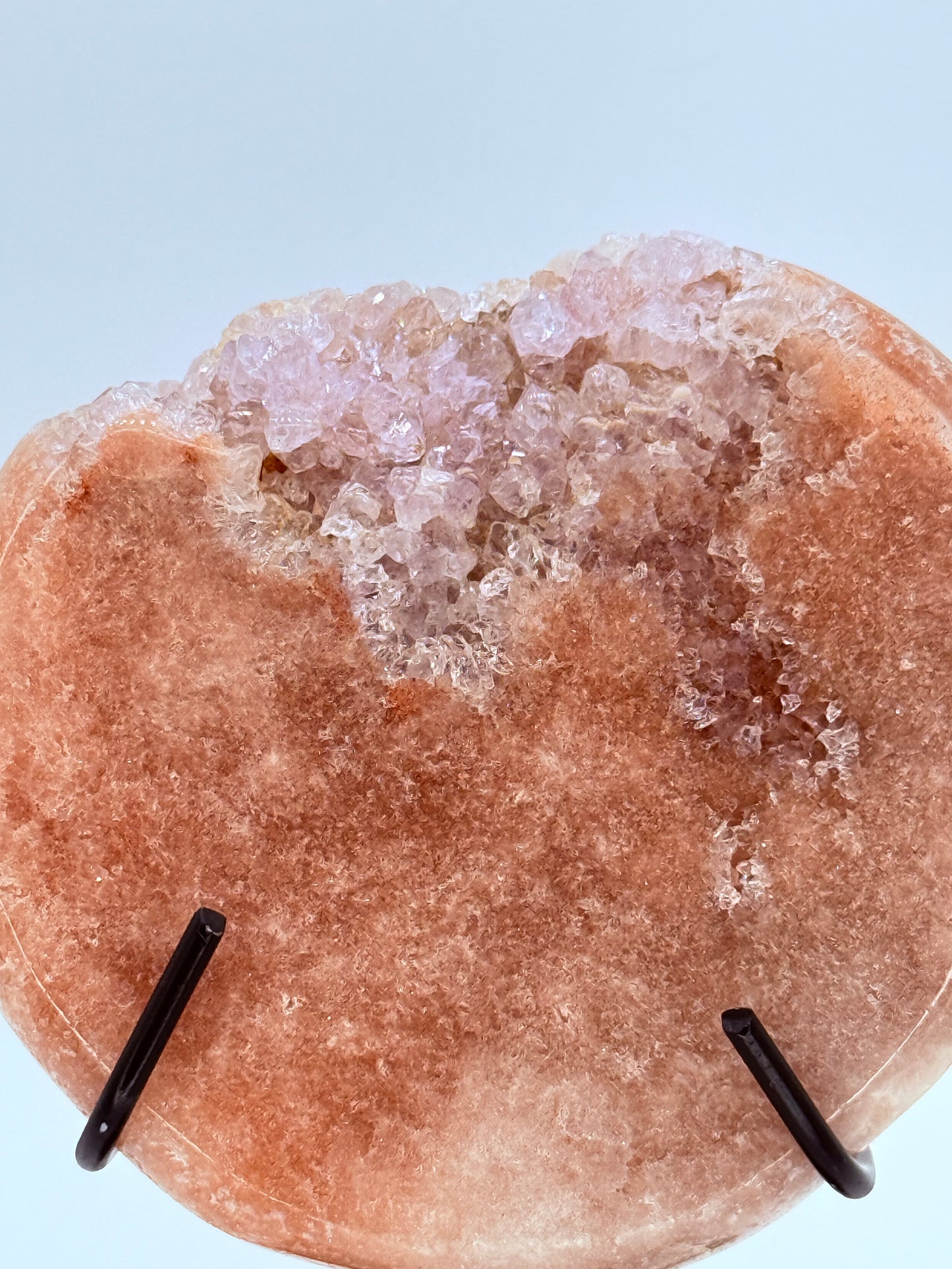 Pink Amethyst Disc on Stand – Round Druzy Crystal Display for Love, Calm & Harmony | Handpicked Natural Pink Amethyst with Sparkling Druzy Pocket