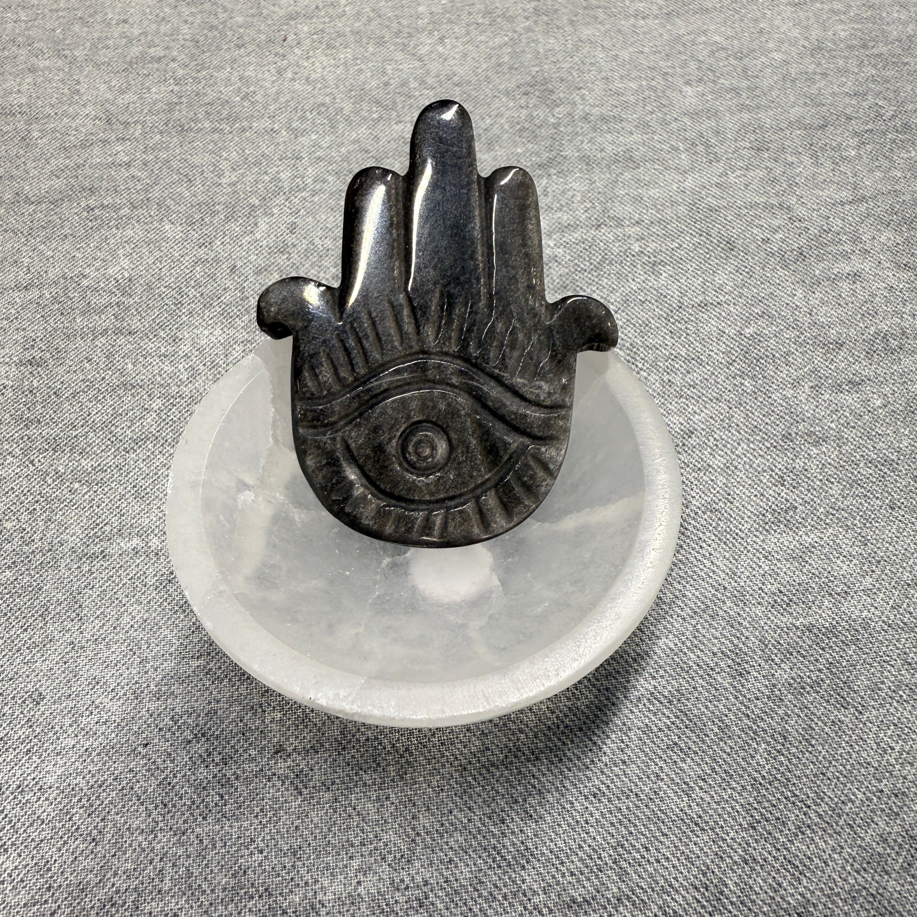 Handgeschnitzter Hamsa aus silberfarbenem Obsidian