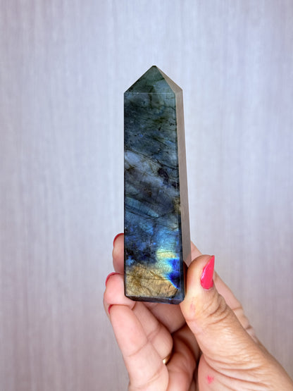 Labradorite Obelisk – Polished Feldspar Tower with Flash | Handpicked Protection & Intuition Stone - Auralis Crystals