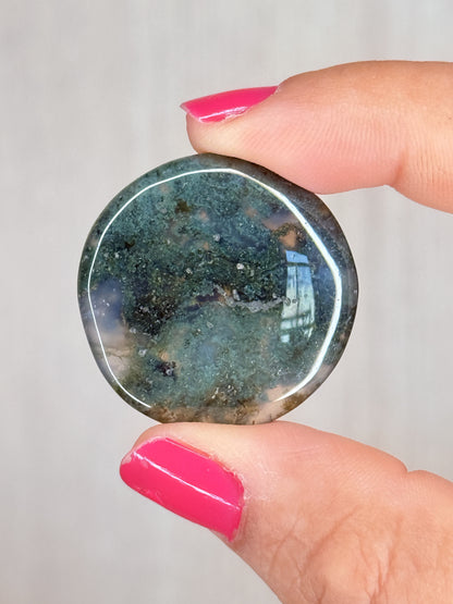 Moss Agate Flatstone – Forest Energy Palm Stone | Handpicked Earth Harmony Crystal