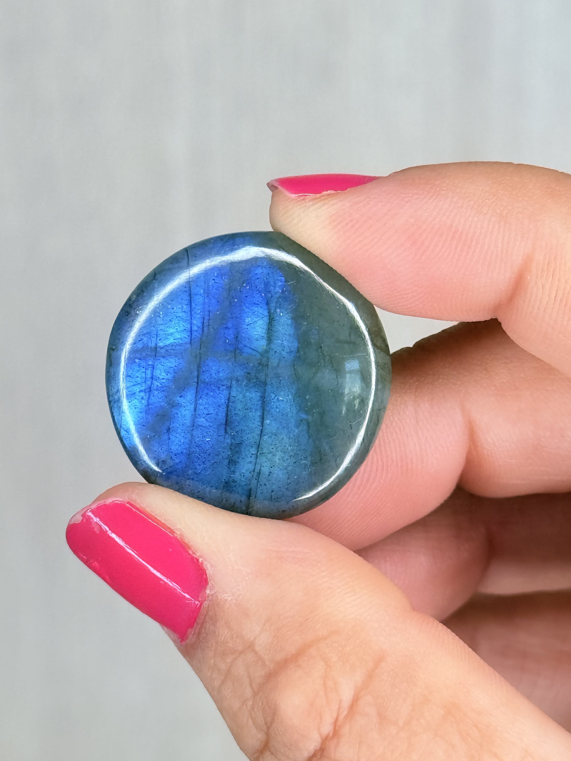 Labradorite Flatstone – Luminous Flash Palm Stone | Handpicked Protection & Intuition Crystal - Auralis Crystals