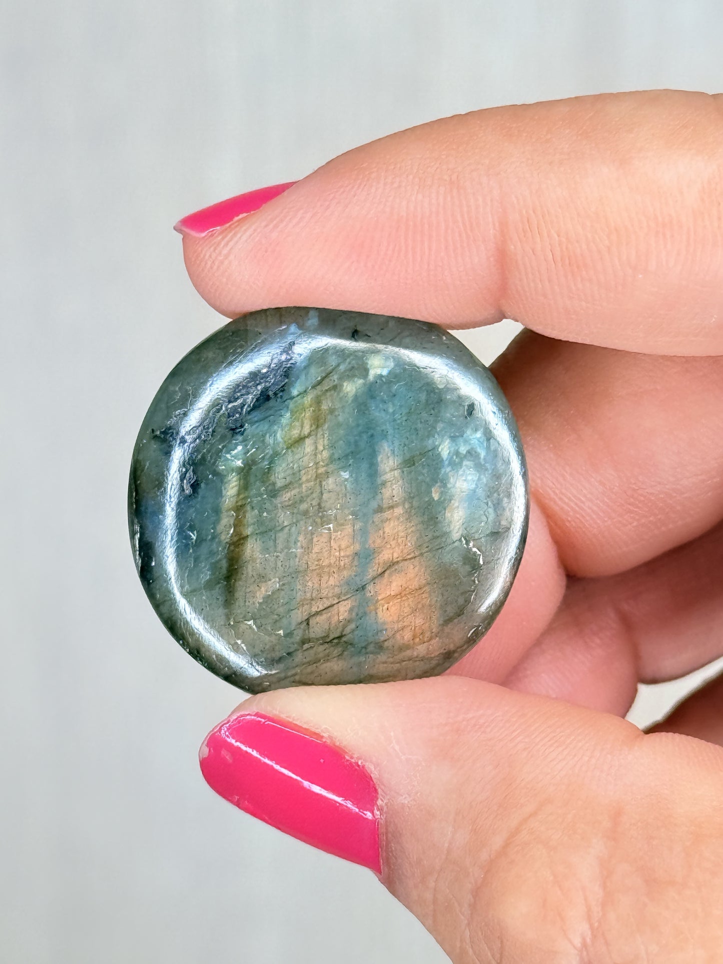 Labradorite Flatstone – Luminous Flash Palm Stone | Handpicked Protection & Intuition Crystal - Auralis Crystals