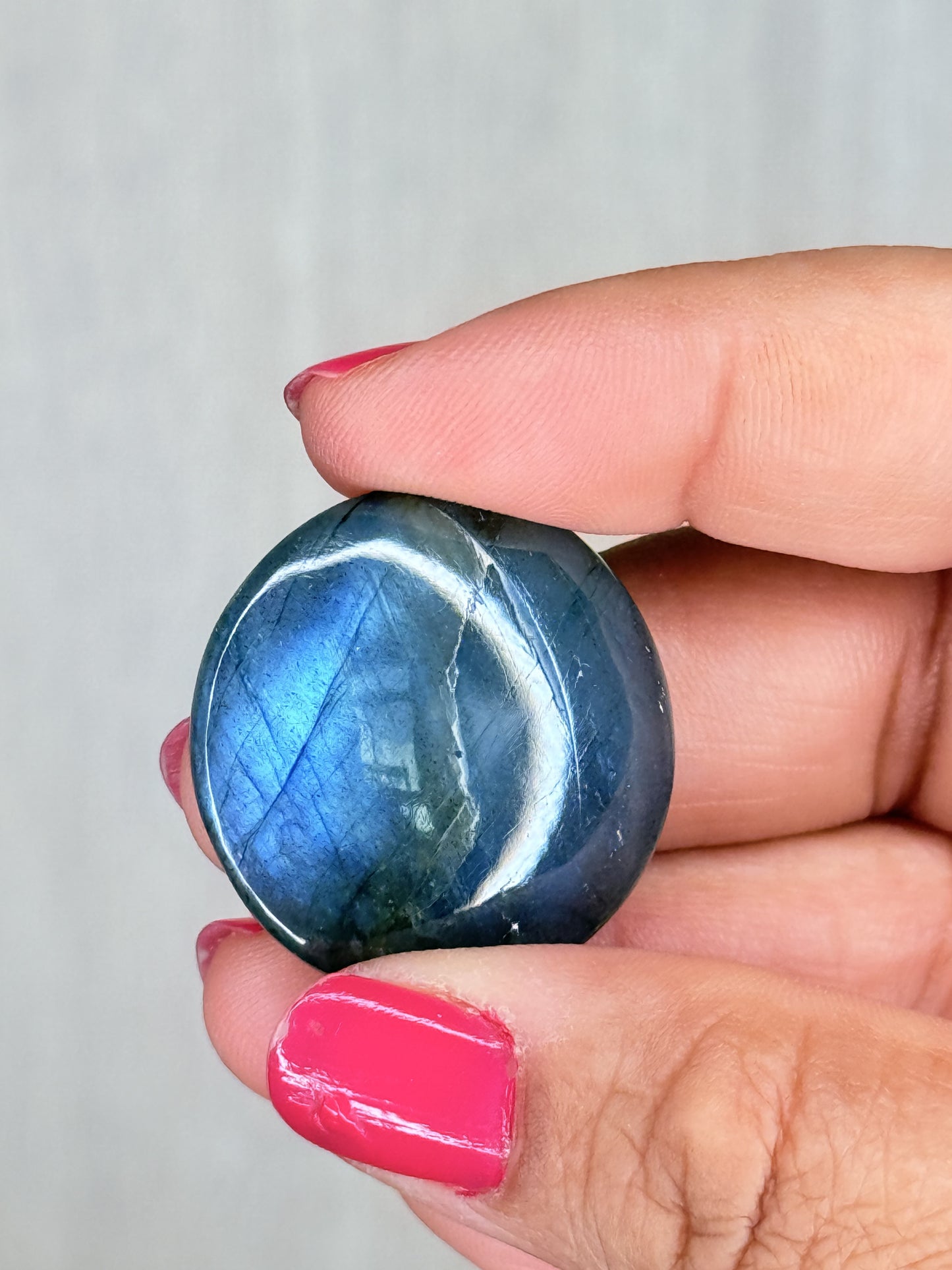 Labradorite Flatstone – Luminous Flash Palm Stone | Handpicked Protection & Intuition Crystal - Auralis Crystals