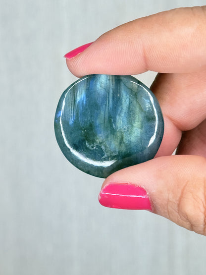 Labradorite Flatstone – Luminous Flash Palm Stone | Handpicked Protection & Intuition Crystal - Auralis Crystals
