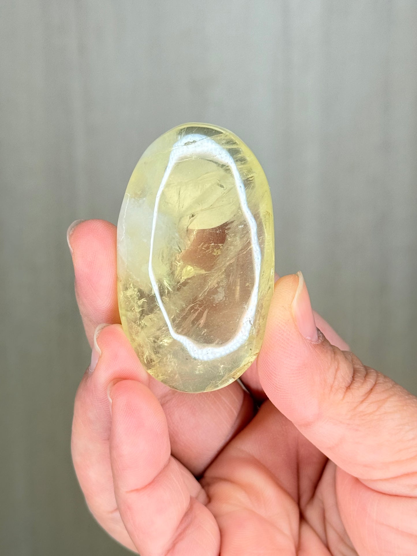 High-Quality Citrine Palmstone – Mystical Crystal for Abundance & Vitality