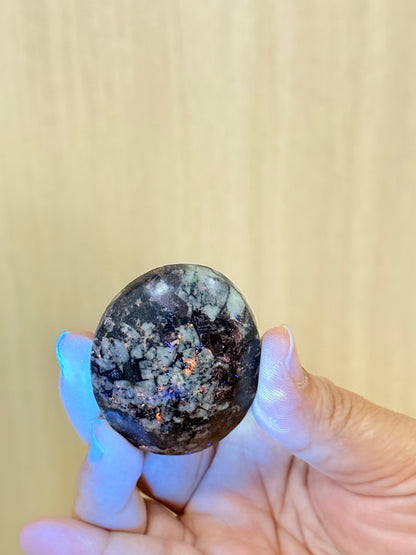 UV Reactive Eudialyte Palmstones – Rare Mystical Crystal for Heart & Vitality - Auralis Crystals
