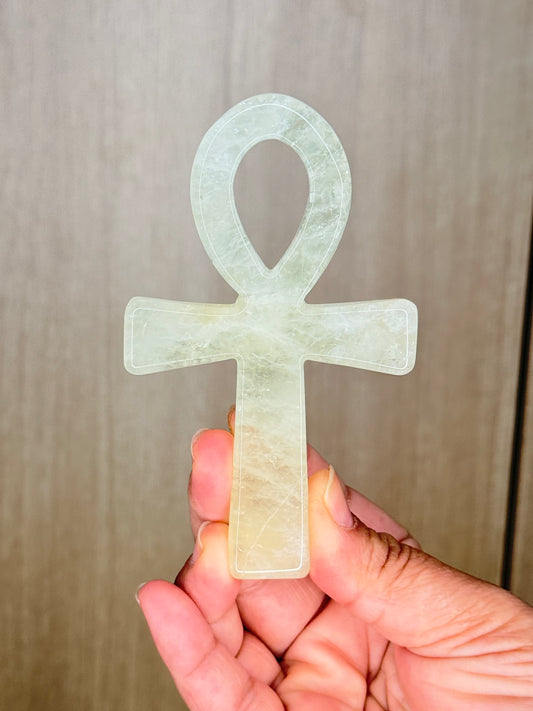 Citrine Ankh Carving – Symbol of Life, Abundance & Vital Energy