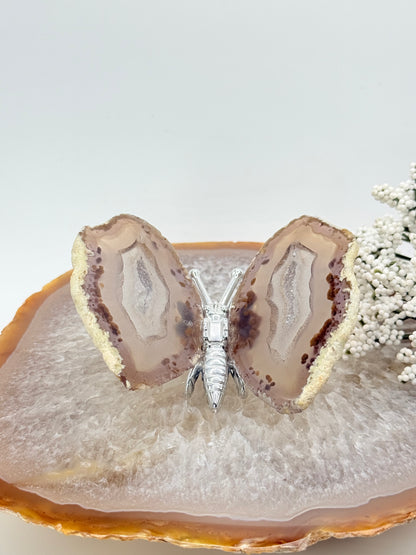Natural Agate Slice Butterfly – Brazilian Crystal for Home Decor & Energy - Auralis Crystals