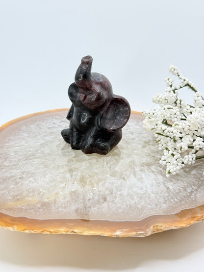 Mini Elephant Carving – Garnet & Black Obsidian - Auralis Crystals