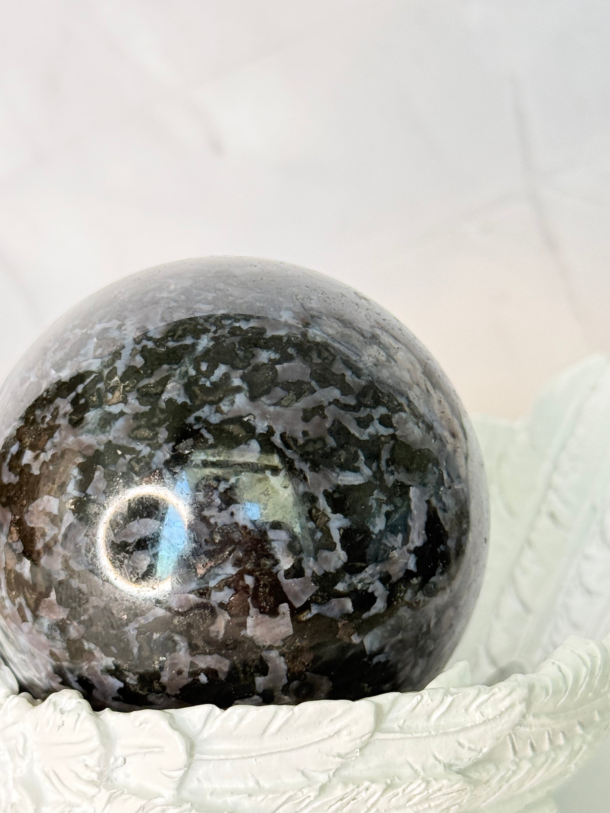Indigo Gabbro Sphere – Stone of Intuition, Transformation & Inner Depth - Auralis Crystals