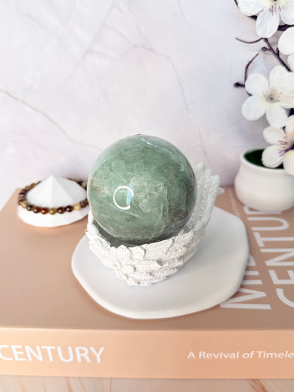 🌀 Baja Blast Green Fluorite Sphere – Clarity in Motion - Auralis Crystals
