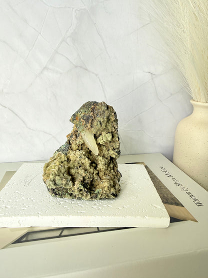 Forest Green Chalcedony with Dogtooth Calcite Raw Specimen (Jalgaon Mine, Maharashtra, India)