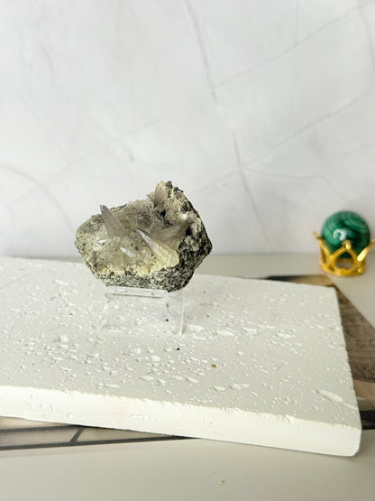 Forest Green Chalcedony with Dogtooth Calcite Raw Specimen (Jalgaon Mine, Maharashtra, India)