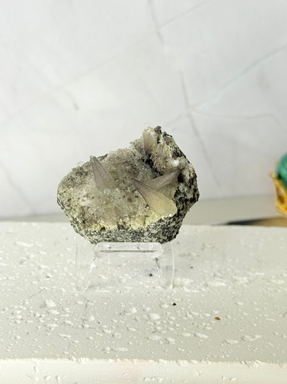 Forest Green Chalcedony with Dogtooth Calcite Raw Specimen (Jalgaon Mine, Maharashtra, India)