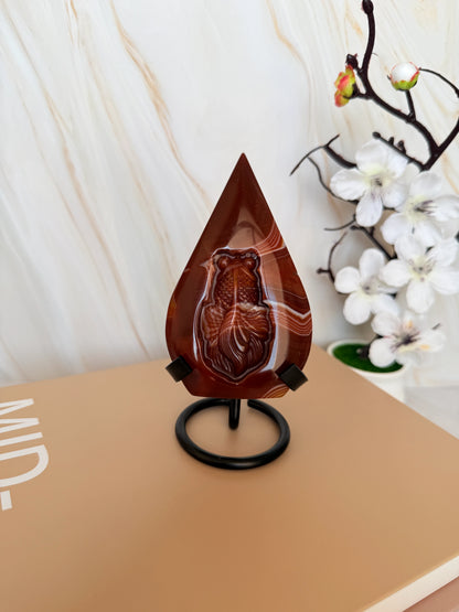 Carnelian Goldfish Carving | Banded Teardrop Flame | Polished | 10.5cm | China