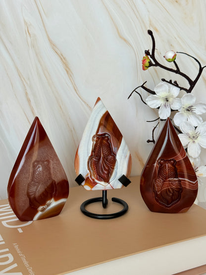 Carnelian Goldfish Carving | Banded Teardrop Flame | Polished | 10.5cm | China