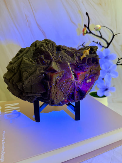 Black Fluorite Specimen | Rare Red UV Fluorescence | Raw | 18.5cm | Pakistan