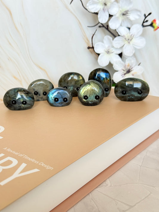 Cute Labradorite Pocket Stone | Smiley Face Crystal | Intuition & Magic
