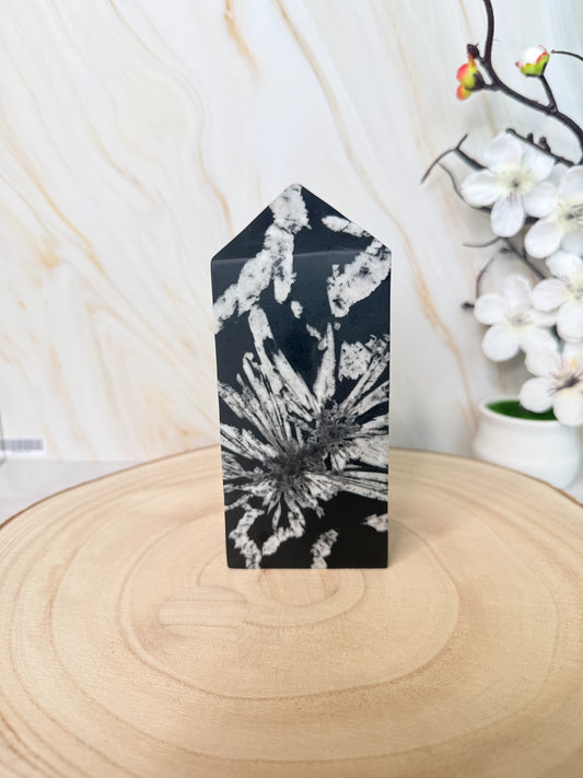 Chrysanthemum Stone Crystal Tower | Floral Pattern | Growth & Renewal