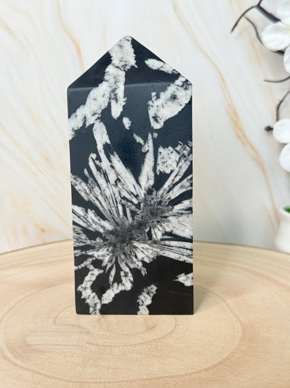 Chrysanthemum Stone Crystal Tower | Floral Pattern | Growth & Renewal