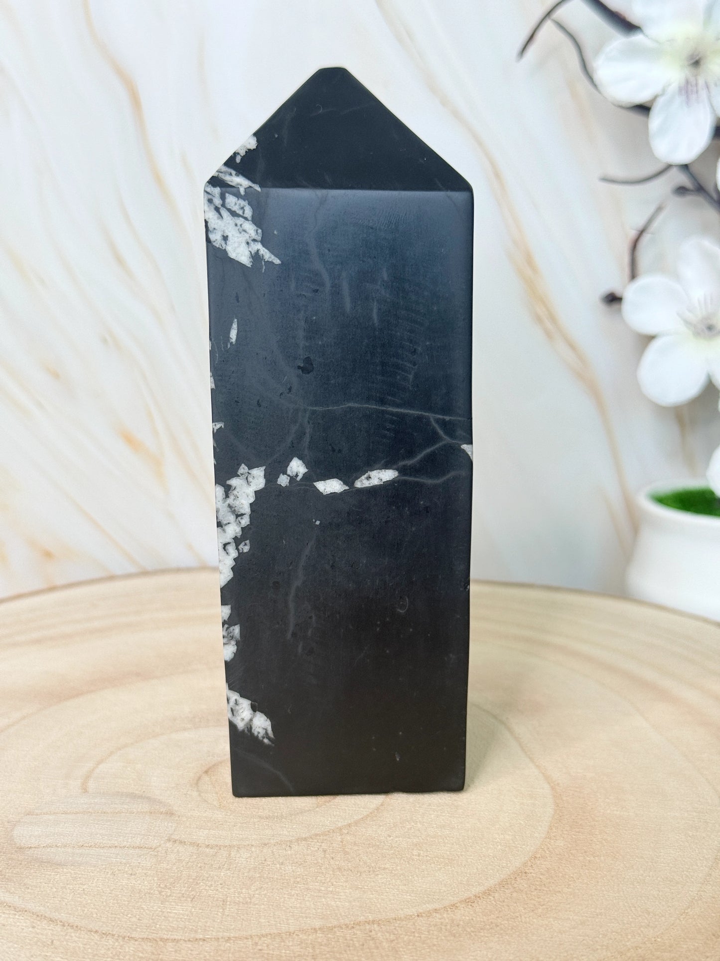 Chrysanthemum Stone Crystal Tower | Floral Pattern | Growth & Renewal