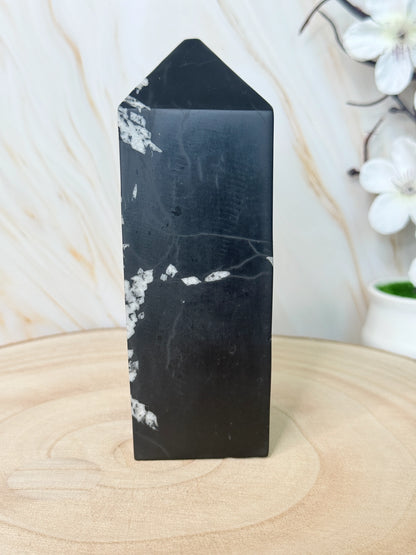 Chrysanthemum Stone Crystal Tower | Floral Pattern | Growth & Renewal