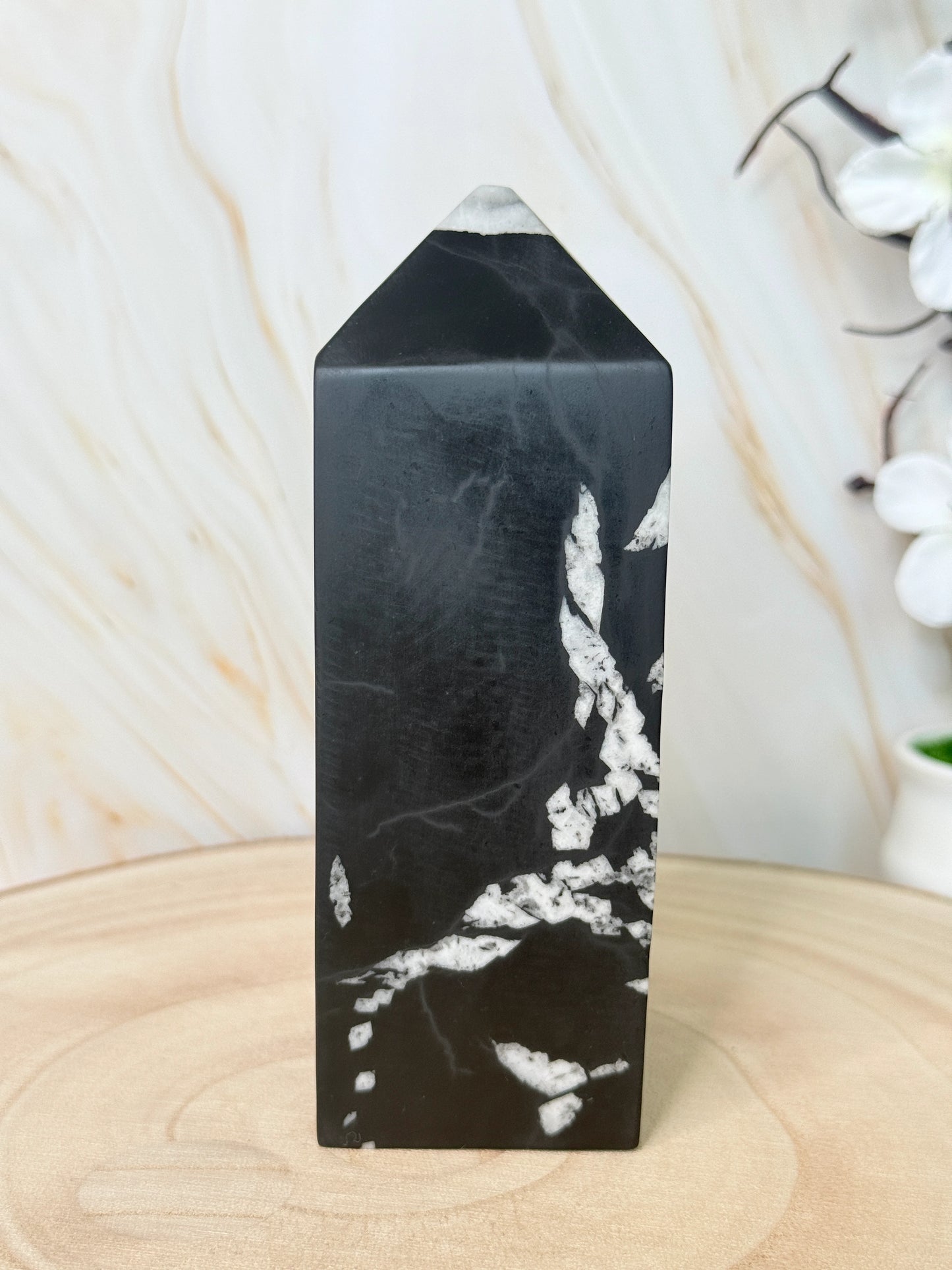 Chrysanthemum Stone Crystal Tower | Floral Pattern | Growth & Renewal