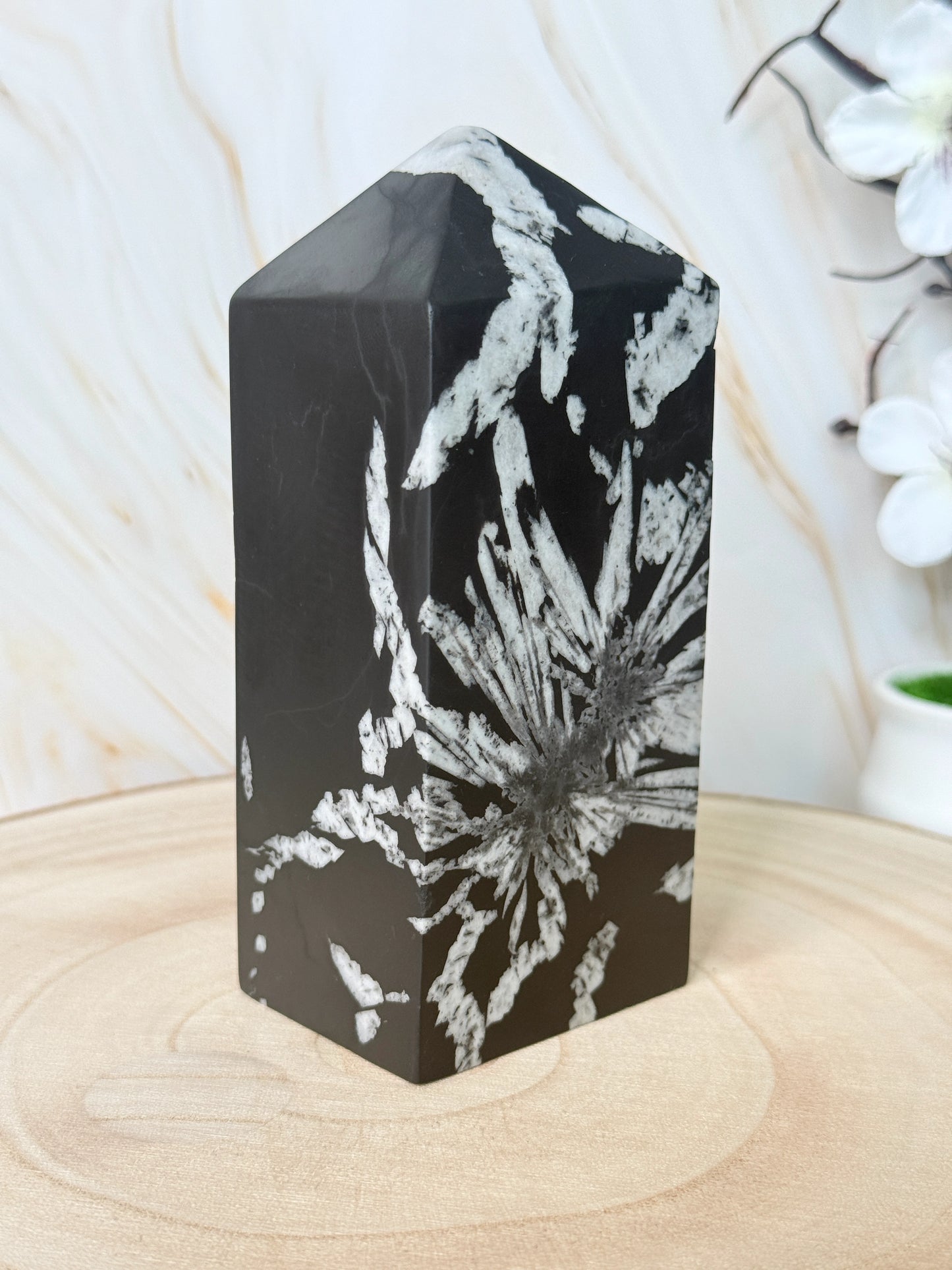 Chrysanthemum Stone Crystal Tower | Floral Pattern | Growth & Renewal