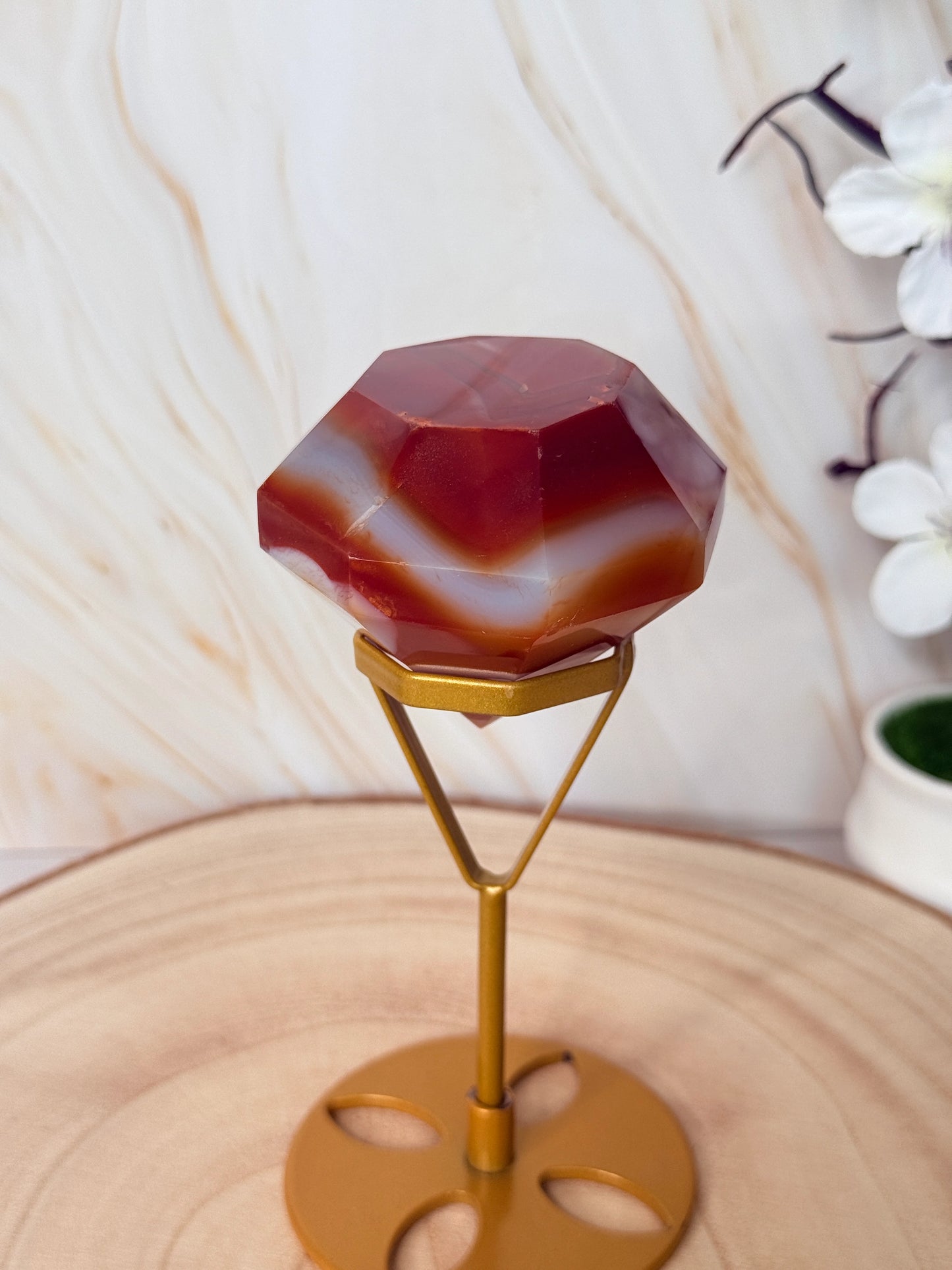 Sardonyx Crystal Diamond | Strength & Courage Carving