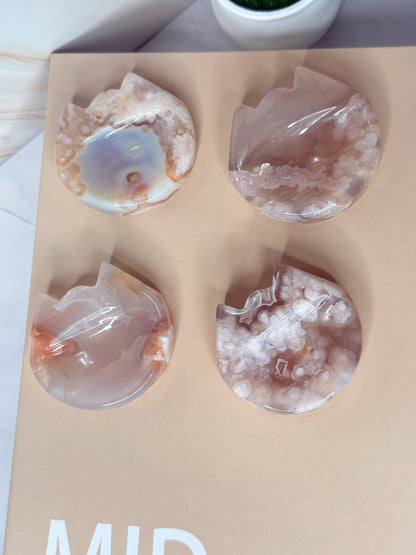 Flower Agate Crystal Cat Dish | Jewelry & Trinket Holder | Heart-Centred Healing Stone